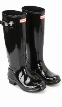 Women’s Hunter Rain Boots -Size 6