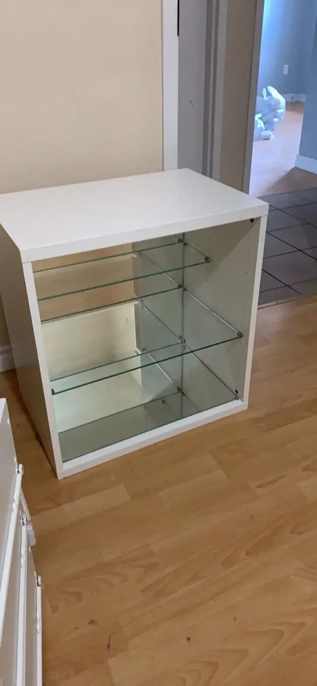 Ikea Besta display cabinet tv stand in Hutches & Display Cabinets in Oshawa / Durham Region - Image 8
