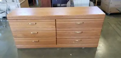 DRESSER - 6 DRAWERS - PINE - EXCELLENT CONDITION, View more