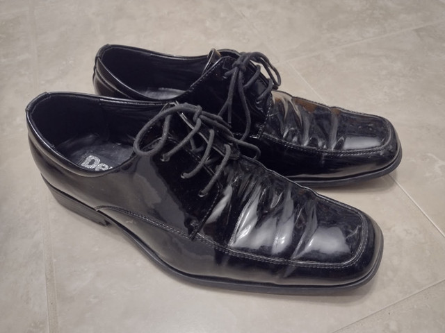 Derks Men Dress Shoes Size 9.5 in Men's Shoes in Guelph