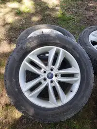 2017 FORD EDGE FACTORY 18"RIMS WITH EXCELLENT MICHELIN TIRES$750