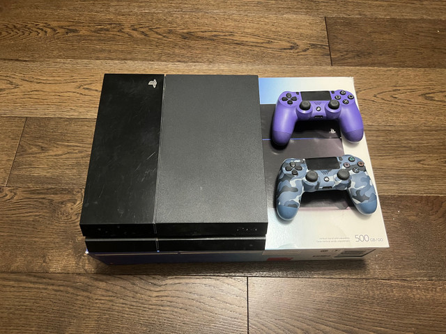 PlayStation 4 in Sony Playstation 4 in Oakville / Halton Region