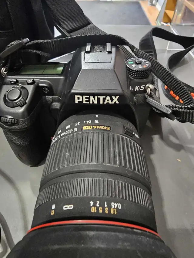 Pentax K-5 Camera in Cameras & Camcorders in Calgary - Image 3