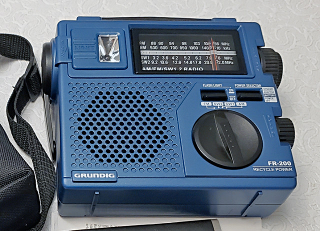 Grundig radio FR-200 | General Electronics | Barrie | Kijiji