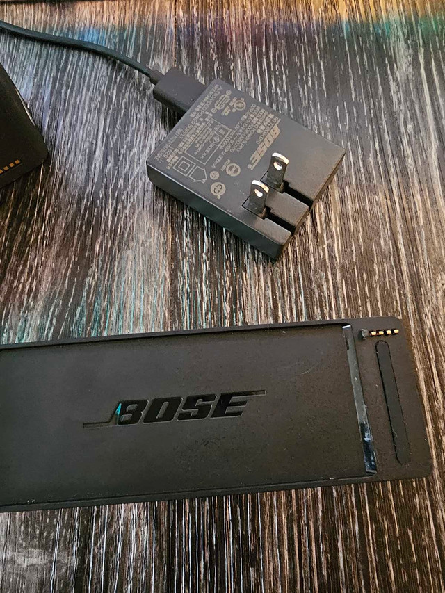 Bose SoundLink Mini - Enceinte Bluetooth TRES bon etat dans Haut-parleurs  à Ville de Montréal - Image 3