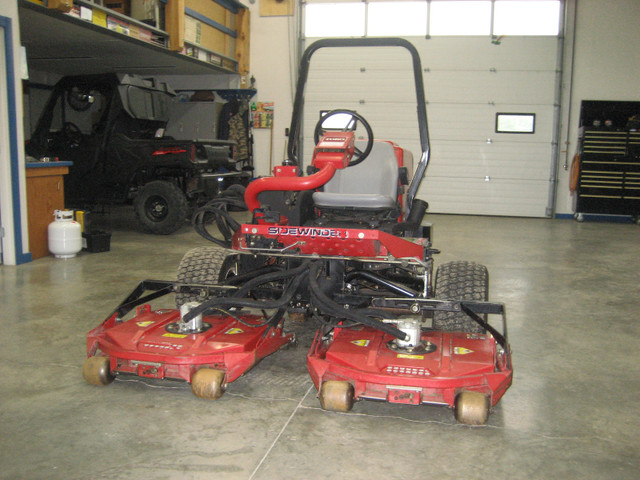 Toro 3500D Fairway Mower in Farming Equipment in Red Deer - Image 3