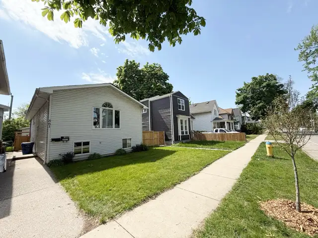 2   1 Bedroom and garage for rent