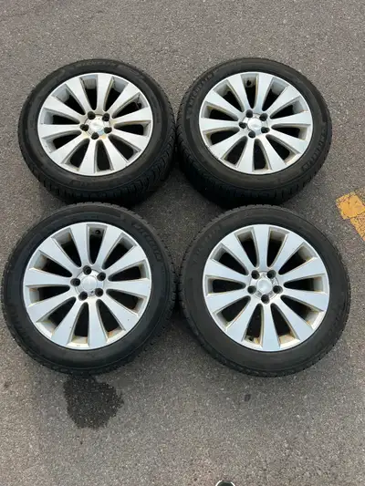 225/50 R17 Michelin X-IceSnow Tires on Subaru Legacy Rims . Bolt pattern 5x114.3mm. First come, firs...
