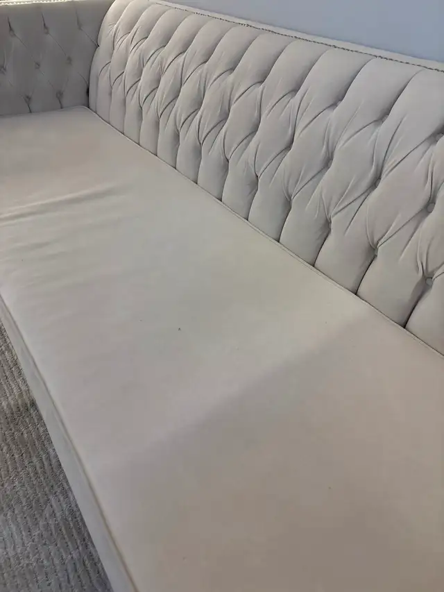 Tufted Sofa in Couches & Futons in City of Toronto - Image 3
