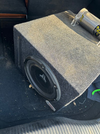 10inch JL subwoofer and 360watt amp. With stinger capasitor.