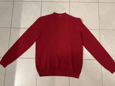 Northern Reflections pullover sweater $15 Small crew neck, View more