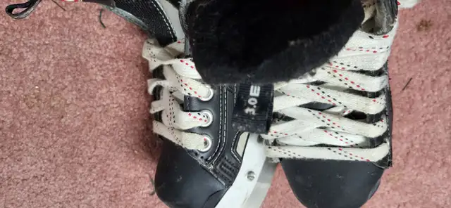 Ice skates in Skates & Blades in Windsor Region - Image 2