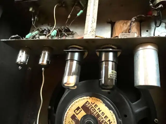 Premier ClubBass tube amp in Amps & Pedals in City of Toronto - Image 6