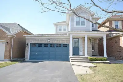 Beautiful and clean 1 bedroom 1bath basement for rent . Intersection wanless drive and chinguacousy...