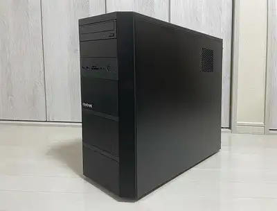 Gently used for about a year Raytrek XV-C_Ti Core i7-10700F Windows 10 NVIDIA GeForce RTX 3060 Ti 8G...