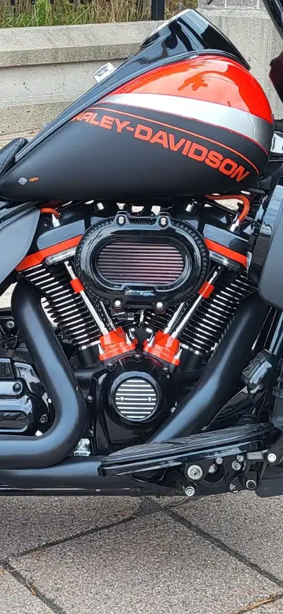 2022 Road King Special Very Rare . Bought new in 2023 with rare Harley-Davidson Grandstand limited n...