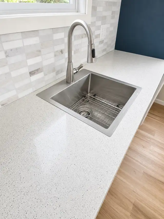 All-Inclusive Executive Apartment in New Build: Fully Furnished in Long Term Rentals in Cape Breton - Image 3