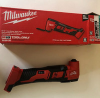 Milwaukee Tool M18 18-Volt Lithium-Ion Oscillating Multi-Tool