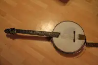Vintage Very Unique GIBSON 6 string Banjo