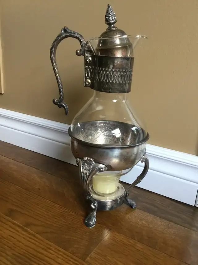 Glass coffee/tea carafe in Other in Kitchener / Waterloo - Image 2