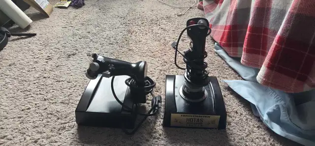 Thrustmaster HOTAS Cougar F-16 Flightstick 