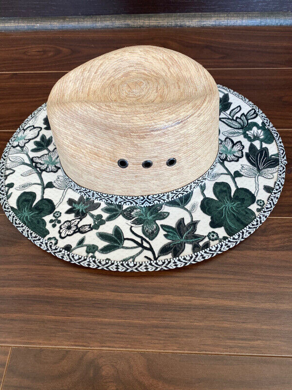Mexican "Tulum style" hat - handmade in Mexico in Costumes in City of Toronto - Image 2