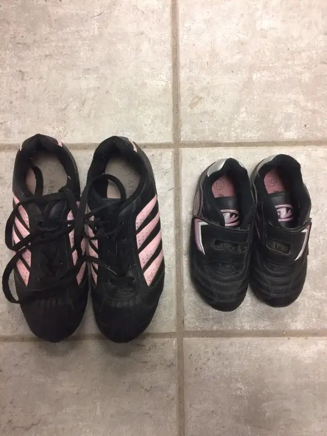 Various Baseball & Soccer Cleats For Sale in Baseball & Softball in Kingston - Image 3