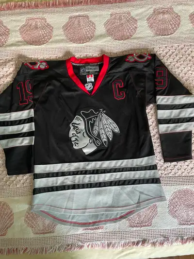 Toews Chicago Blackhawks Player's Jersey, View more