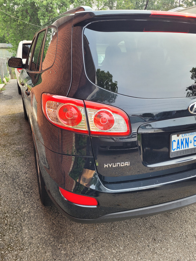 2010 Hyundai Santa Fe for sale in Cars & Trucks in Hamilton - Image 3