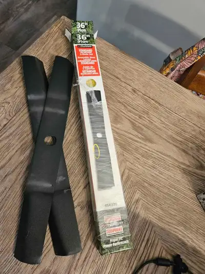 NEW in BOX 36" Ride on Lawnmower Blades - side discharge, View more