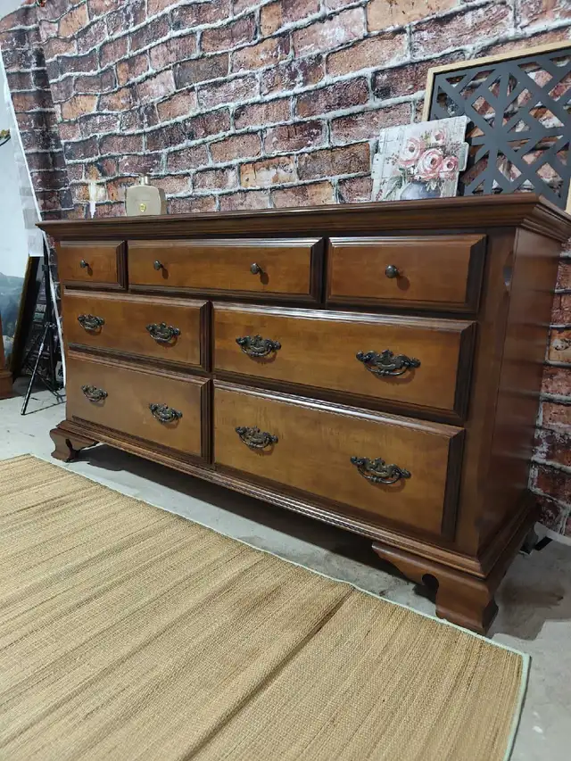 DELICRAFT High Quality Solid wood Dresser Sideboard.Can Deliver in Dressers & Wardrobes in Cambridge - Image 7