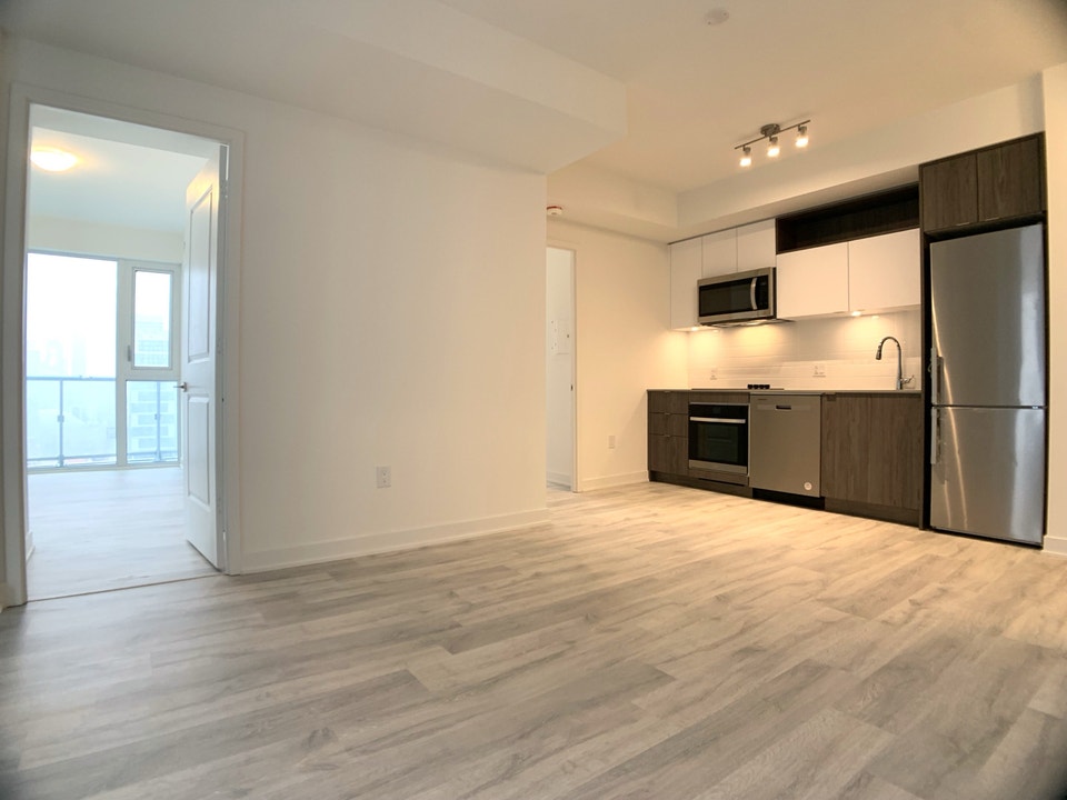 One bedroom+ private washroom close to Eaton Center 2