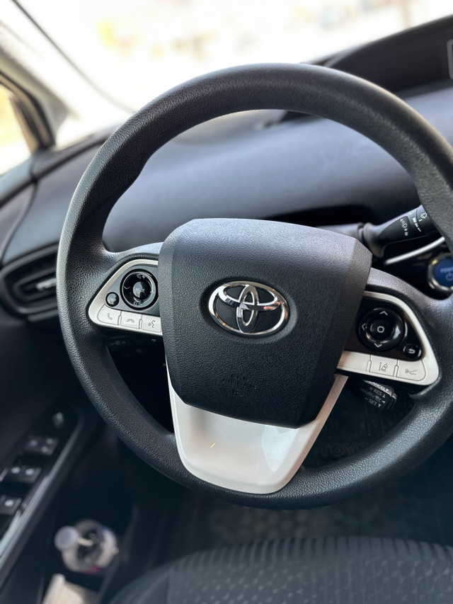 Toyota Prius  in Cars & Trucks in Winnipeg - Image 4