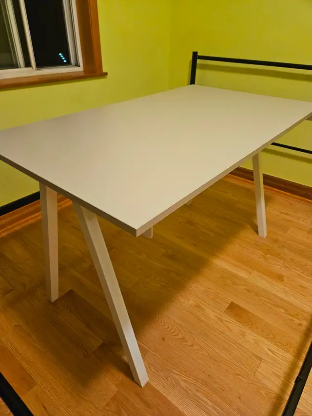 Computer desk in Desks in City of Toronto - Image 3