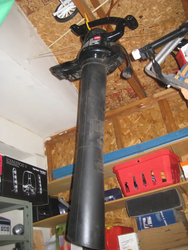 FS: a  couple of shelves in Bookcases & Shelving Units in Ottawa - Image 5