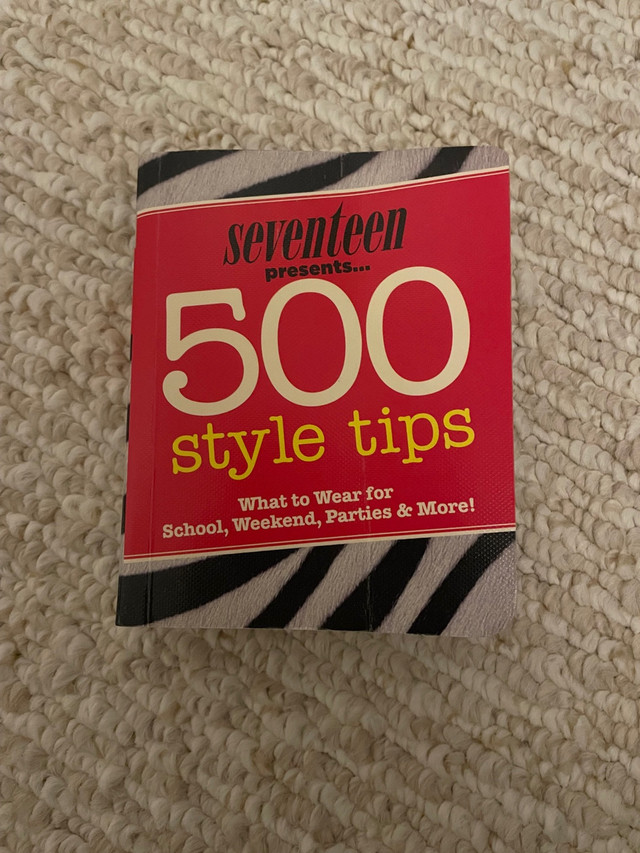 Seventeen presents 500 style tips mini book in Non-fiction in Oakville / Halton Region