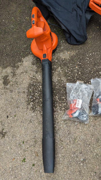 Black and Decker String trimmer and leaf blower 