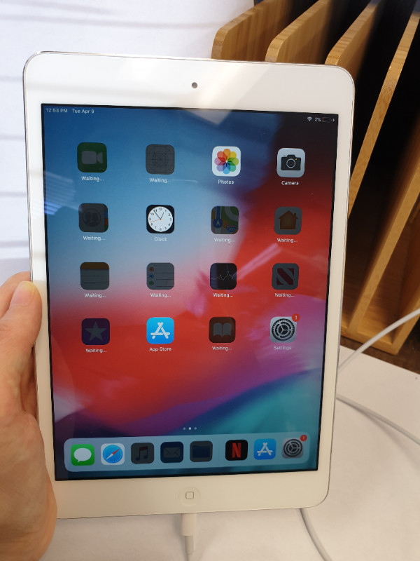 Apple mini2 ipad 16gb  Unlocked in iPads & Tablets in Winnipeg