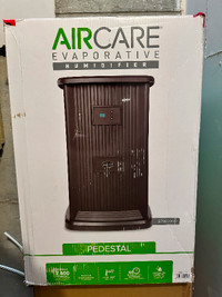 Aircare humidifier for up to 2400sq ft