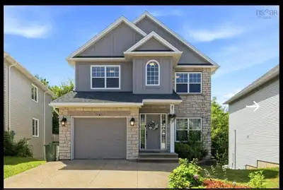 Stunning 4-Bed, 3.5-Bath Family Home in Armdale/Stanley Park Address: 68 Walter Havill Drive, Halifa...