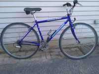 MONGOOSE. 21 speed hybrid bike in great condition