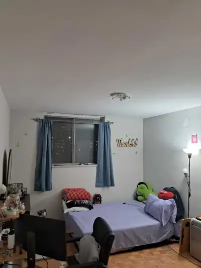 Large 1-Bedroom Apartment for Rent – Near Castle Frank & Wellesley Subway (Line 1 & Line 2) Prime do...