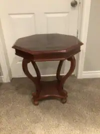 Bombay accent table