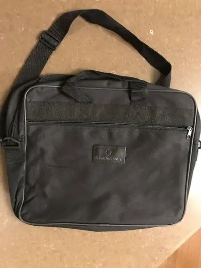 PRICE DROP - Franklin Covey Soft-Sided Messenger / Laptop Bag, View more