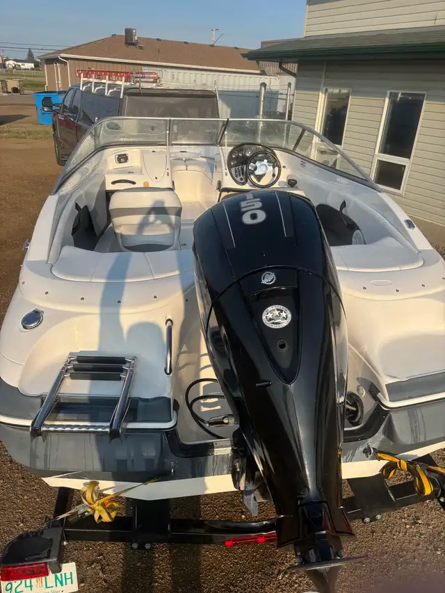 2015 REINELL 18’ in Powerboats & Motorboats in Saskatoon - Image 3