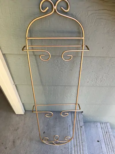 (NEW) Decorative 2 Plate Wall Hanger REDUCED 25%, View more