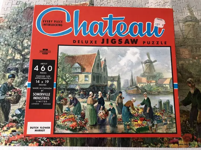 Vintage 1960s château jigsaw puzzle in like new condition in Toys & Games in City of Toronto - Image 2