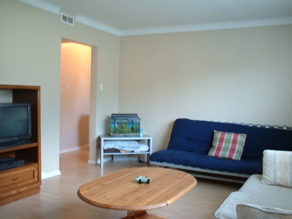 FREE Huge Light Reno'd 1100ft² Apt,Etc=24hr/wk Job Onsite: VIDEO 2