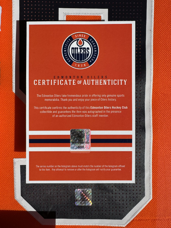 CONNOR MCDAVID Autographed Adidas NHL Edmonton Oilers COA Frame in Arts & Collectibles in City of Toronto - Image 4