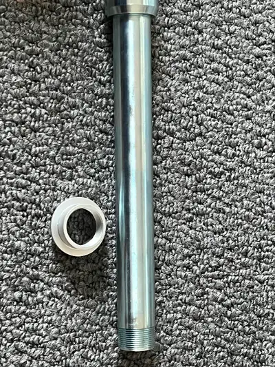 NEW Ducati wheel spindle Axle & aluminium Nut fitment All Panigale 899 959 1199 1299 V2 V4 newer Str...